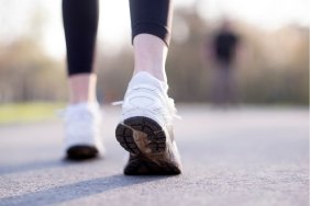 bayan-yuruyus-ayakkabisi