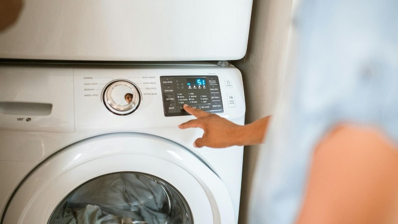 Beyaz Eşya Tamircisi Gibi Gelip Servis Ücreti Alan Dolandırıcılara Dikkat! 2 Beyaz Eşya Tamircisi