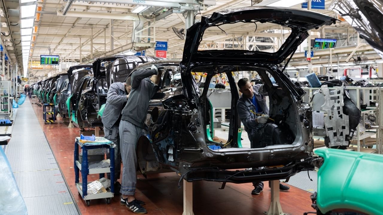 Üç Büyük Otomobil Markası Bayilik Devri Sonrası Türkiye Otomotiv Pazarında Neler Değişecek? 2 Üç Büyük Otomobil Markası