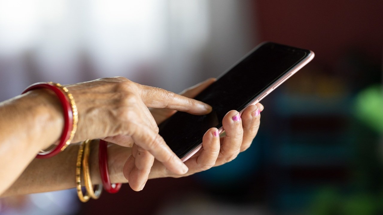 Cep Telefonu Teknolojisinde Yeni Dönem: Kullanıcı Tercihleri ve Güncel Gelişmeler 1 cep telefonu 1 - Cep Telefonu Teknolojisinde Yeni Dönem: Kullanıcı Tercihleri ve Güncel Gelişmeler