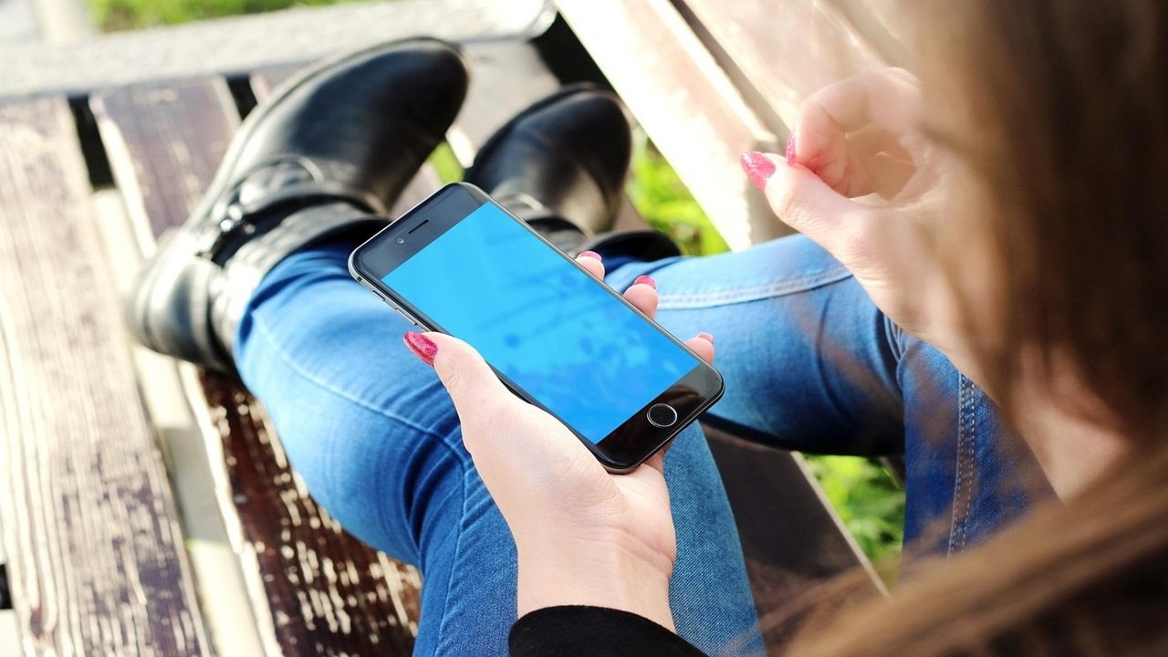Cep Telefonu Performansı Nasıl Korunur? Günlük Kullanımda Hızı Artıran Etkili Yöntemler 2 cep telefonu performansi 1 - Cep Telefonu Performansı Nasıl Korunur? Günlük Kullanımda Hızı Artıran Etkili Yöntemler